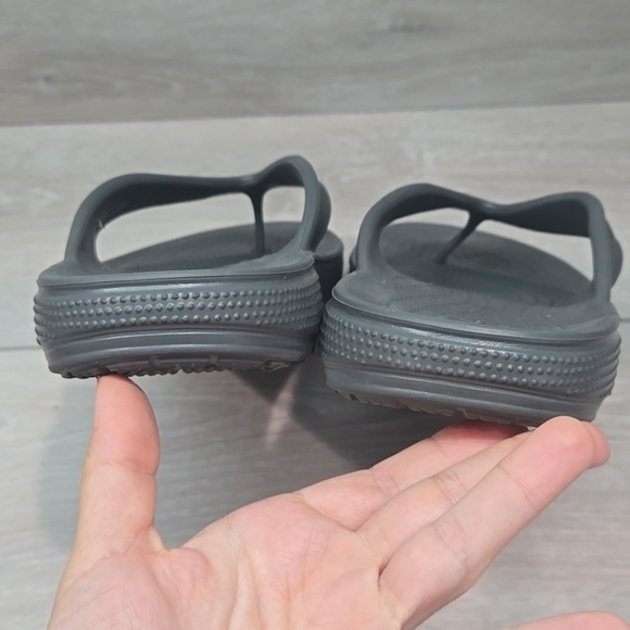 CROCS Mens Charcoal Flip Flops Thong Sandals Shoes Sz 10 main image 8